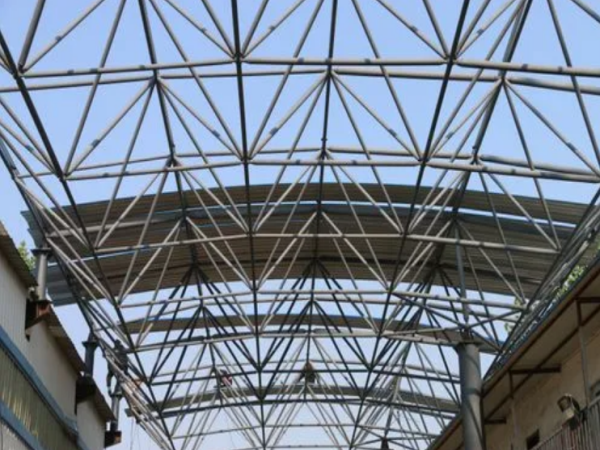 张家口网架加工厂家必须注意的细节问题